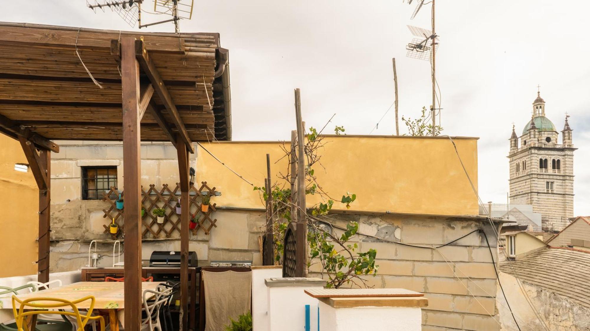 Cinque Lampadi Rooftop Genova Esterno foto